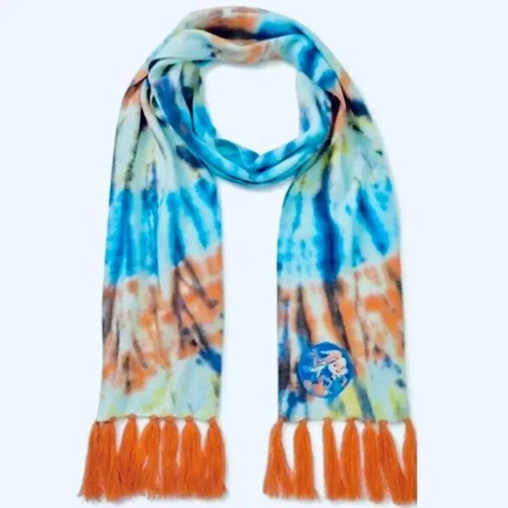 NWT Gorgeous trendy tie dye Space Jam Tassels scarf super soft, cozy & warm!!!